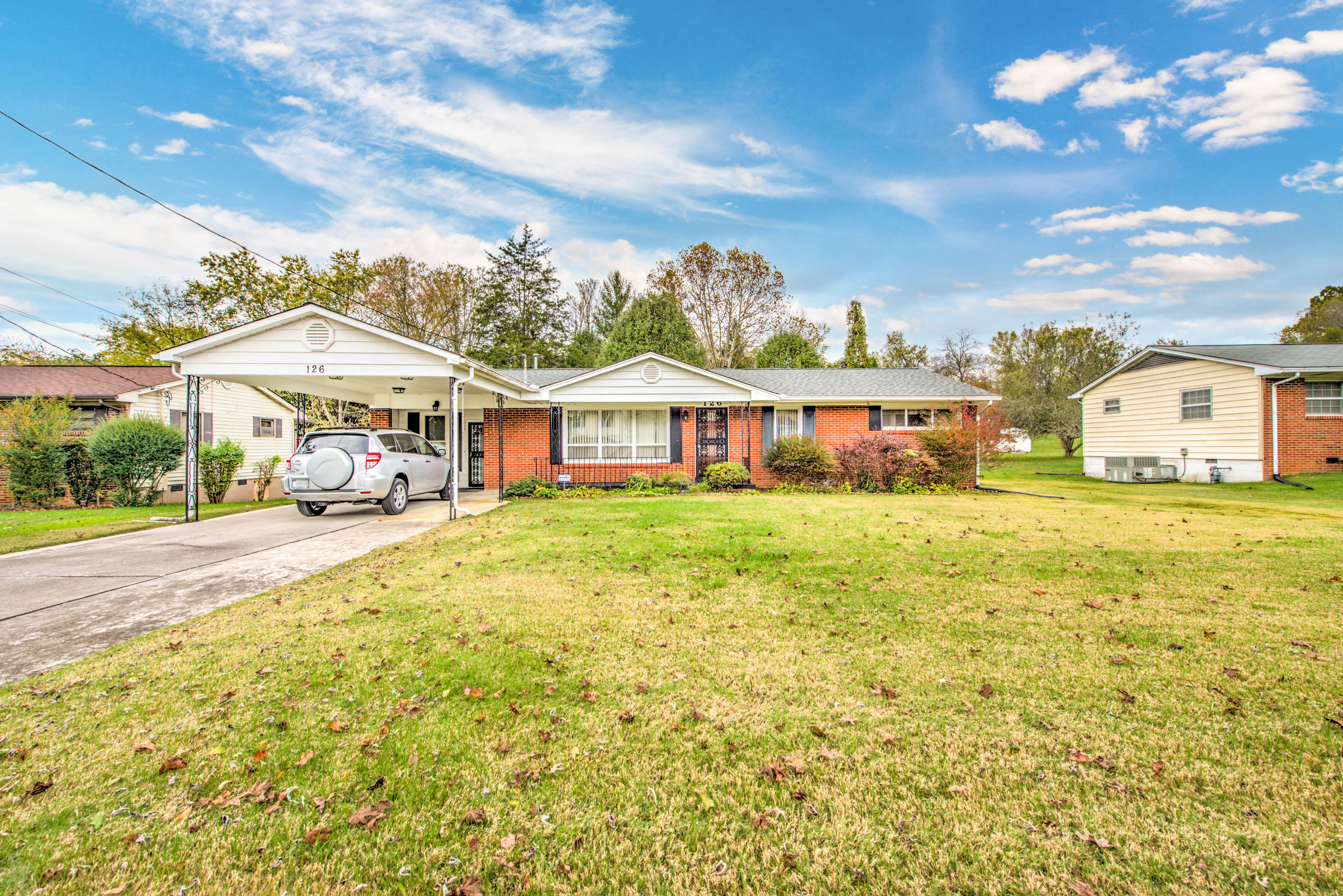 126 West Lincoln Road Oak Ridge, TN 37830 - Photo 1 of 30 Welcome Home