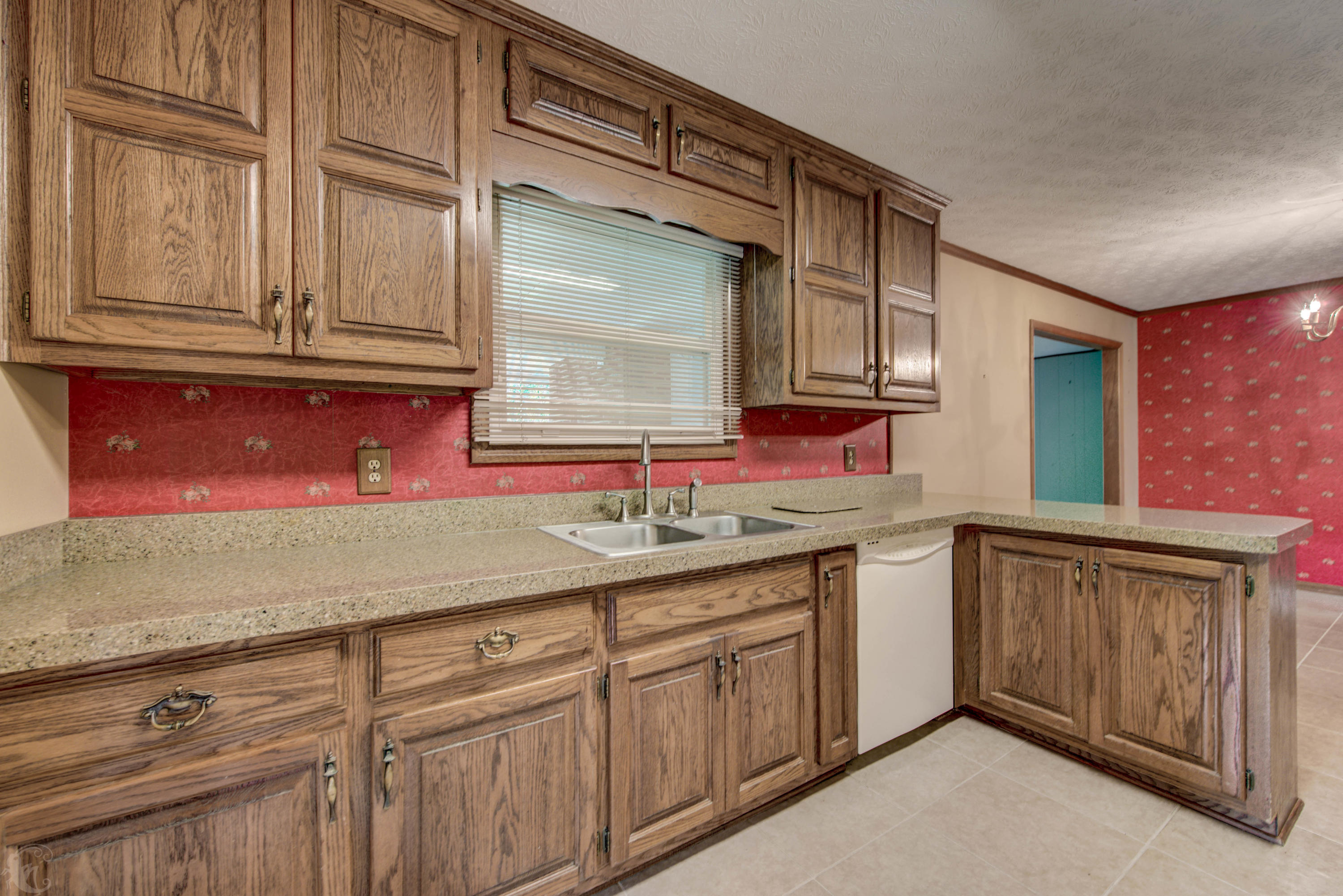 126 West Lincoln Road Oak Ridge, TN 37830 - Photo 8 of 30 8