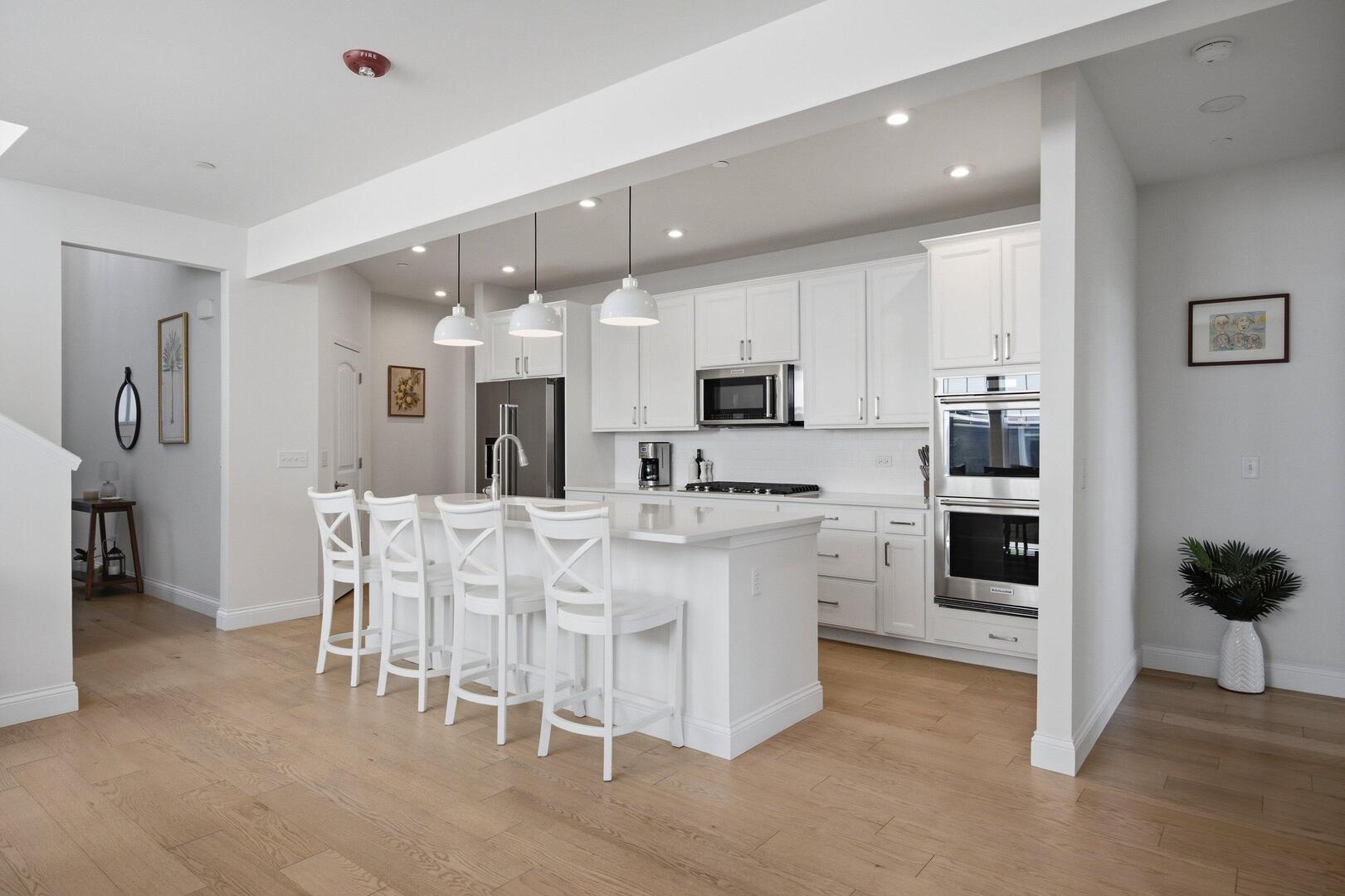 1249 Josiah Road Naperville, IL 60563 - Photo 4 of 25
