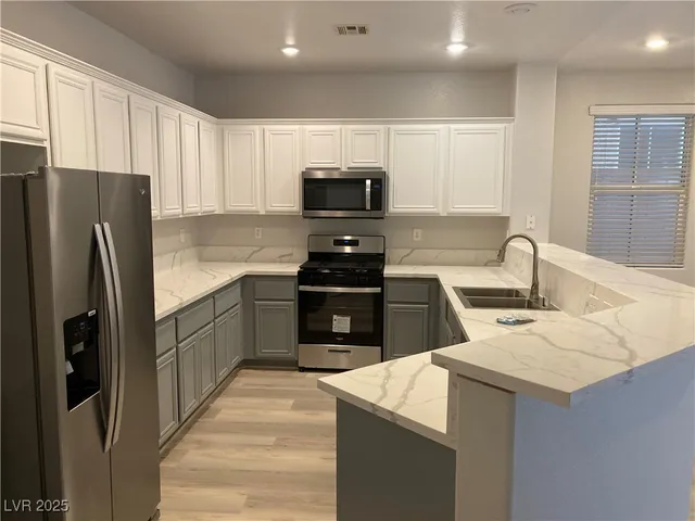 $2,575 | 9068 West Palomino Park Court, Las Vegas, NV 89178