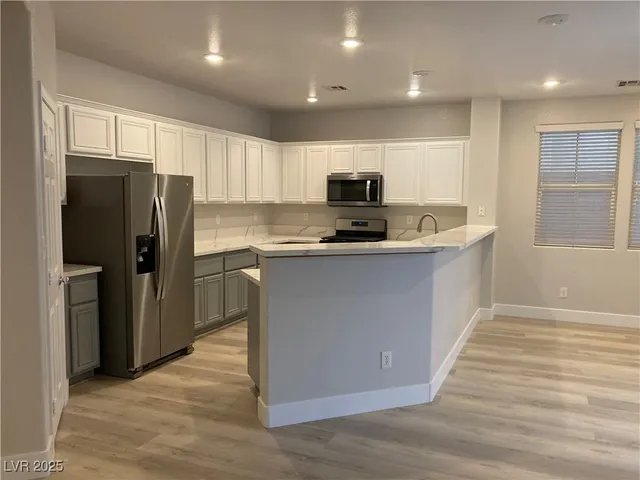 $2,575 | 9068 West Palomino Park Court, Las Vegas, NV 89178