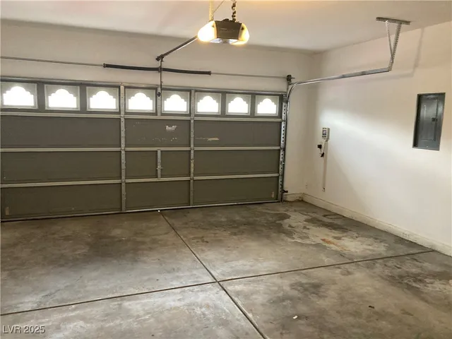 $2,575 | 9068 West Palomino Park Court, Las Vegas, NV 89178