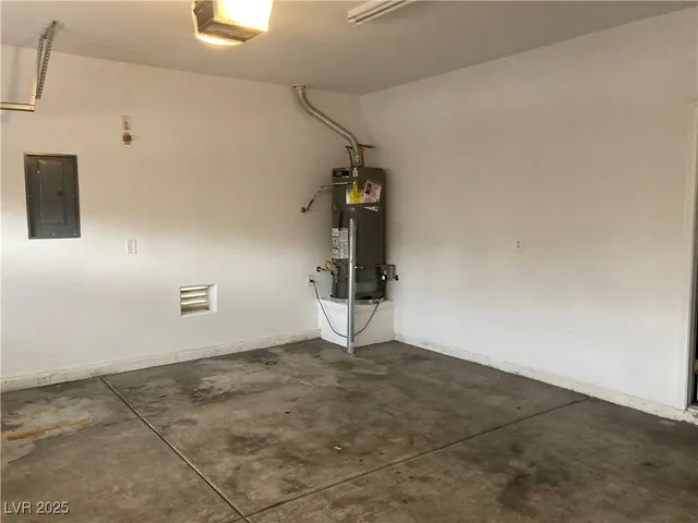 $2,575 | 9068 West Palomino Park Court, Las Vegas, NV 89178