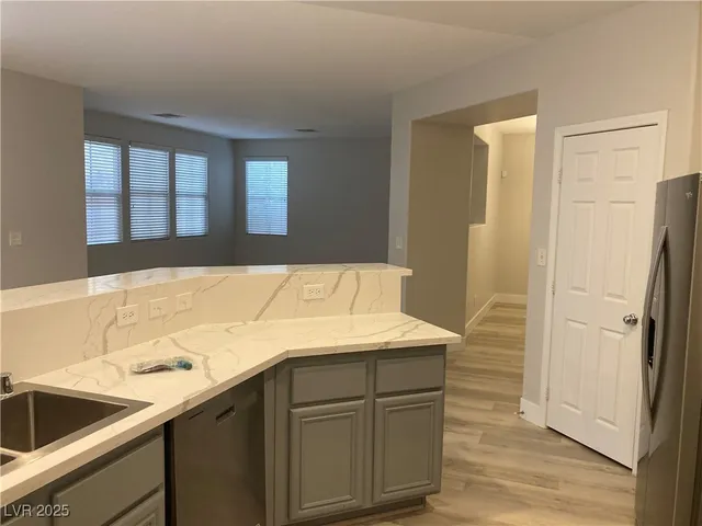 $2,575 | 9068 West Palomino Park Court, Las Vegas, NV 89178