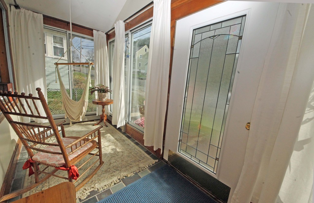 107 Edgemont Road Braintree, MA 02184 - Photo 2 of 15