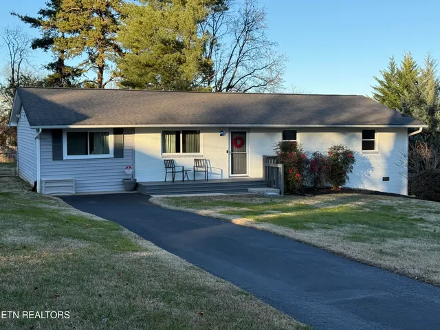 $419,999 | 11801 Byron Lane, Knoxville, TN 37934