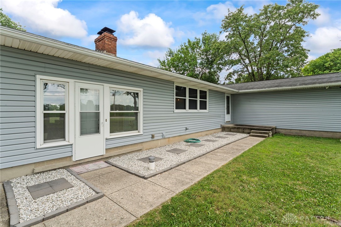 5899 Spring Creek-Stringtown Road Piqua, OH 45356 - Photo 3 of 58