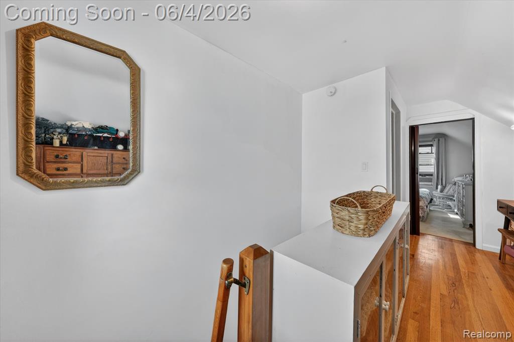 22729 Cleveland Street Dearborn, MI 48124 - Photo 15 of 32