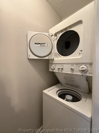 $825 | 979 Stewarts Creek Drive, Unit 3, Fayetteville, NC 28314