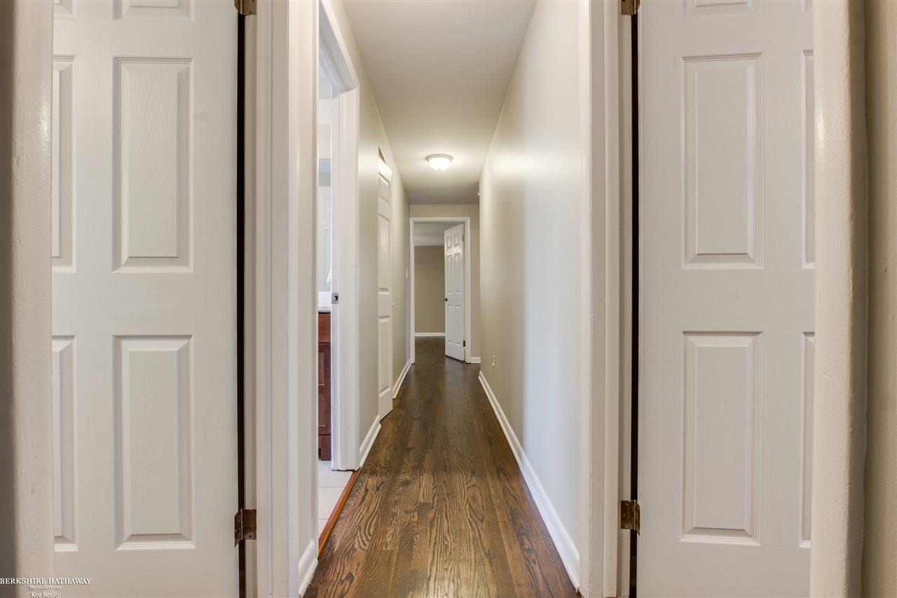 26345 Middlebelt Road Farmington, MI 48334 - Photo 14 of 28 31312535-13.JPG
