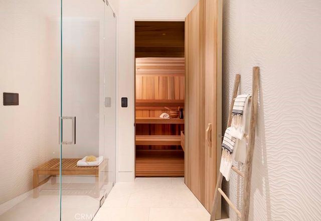 $22,000,000 | 4639 Gorham Drive, Corona del Mar, CA 92625