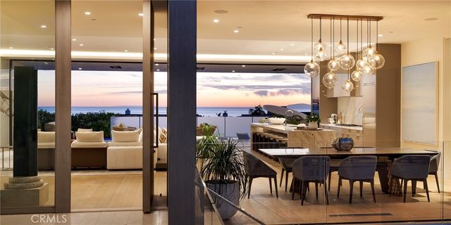 $22,000,000 | 4639 Gorham Drive, Corona del Mar, CA 92625