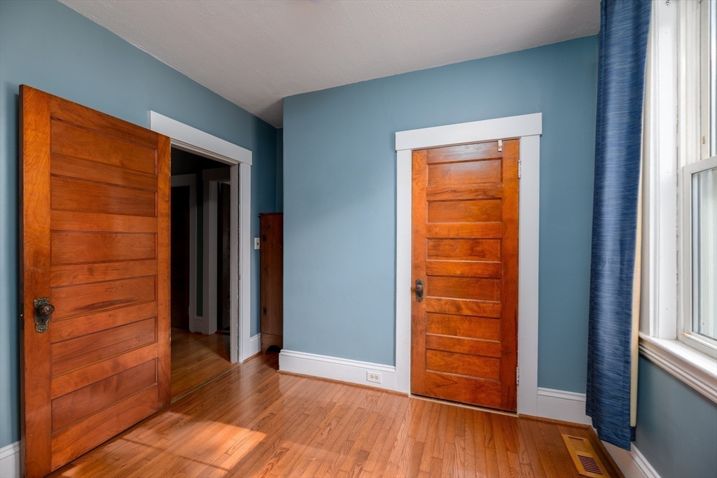 28 Holt Road Holden, MA 01520 - Photo 29 of 42 Gallery Image 29