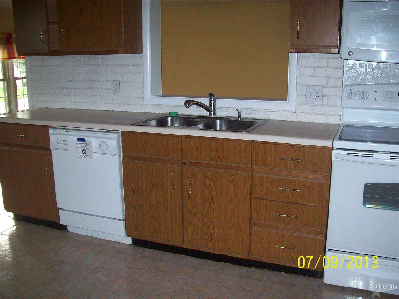 114 Porta Vista Decatur, IN 46733 - Photo 9 of 28 Gallery Image 9