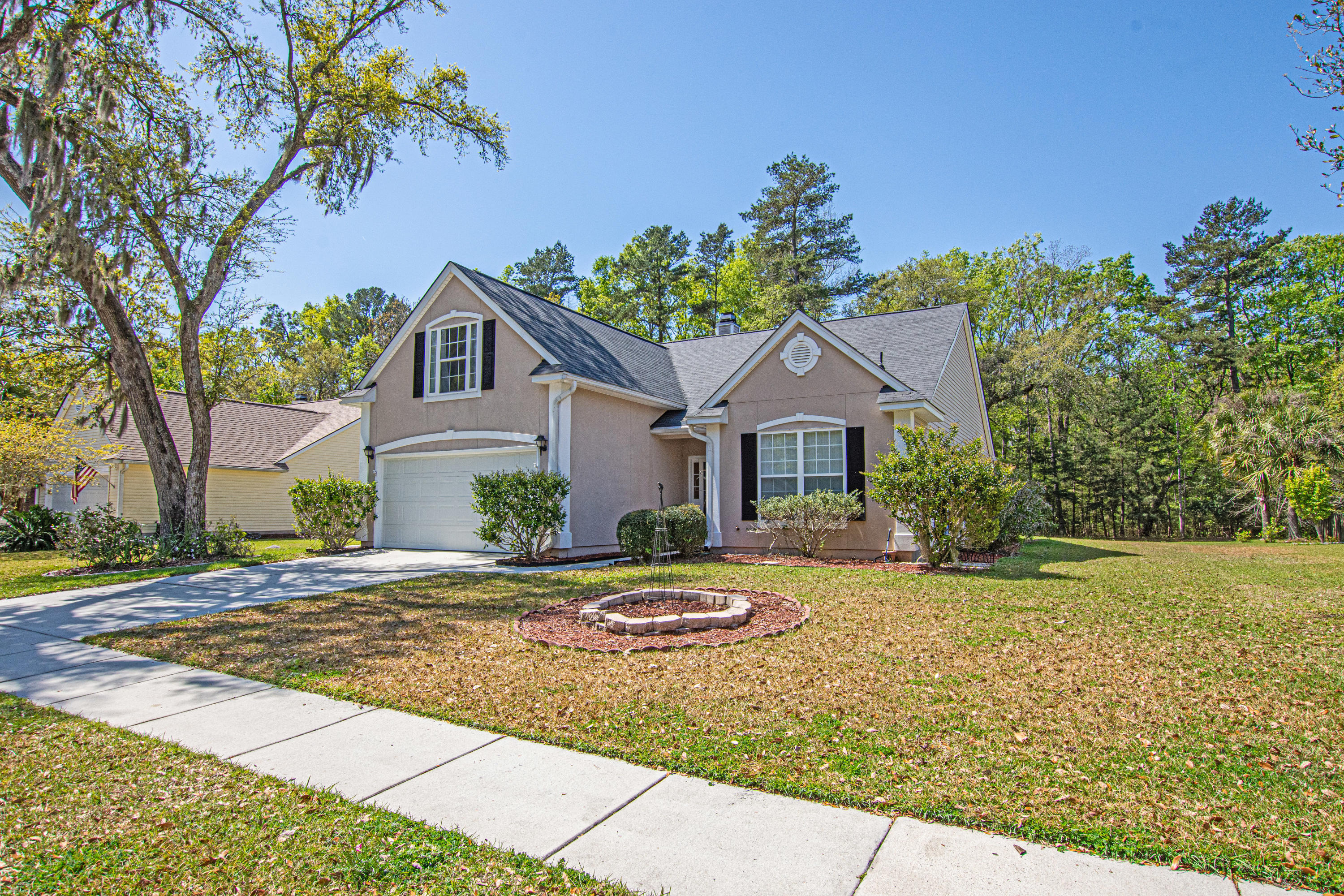118 Oakbluff Road Summerville, SC 29485 - Photo 1 of 1 front pic