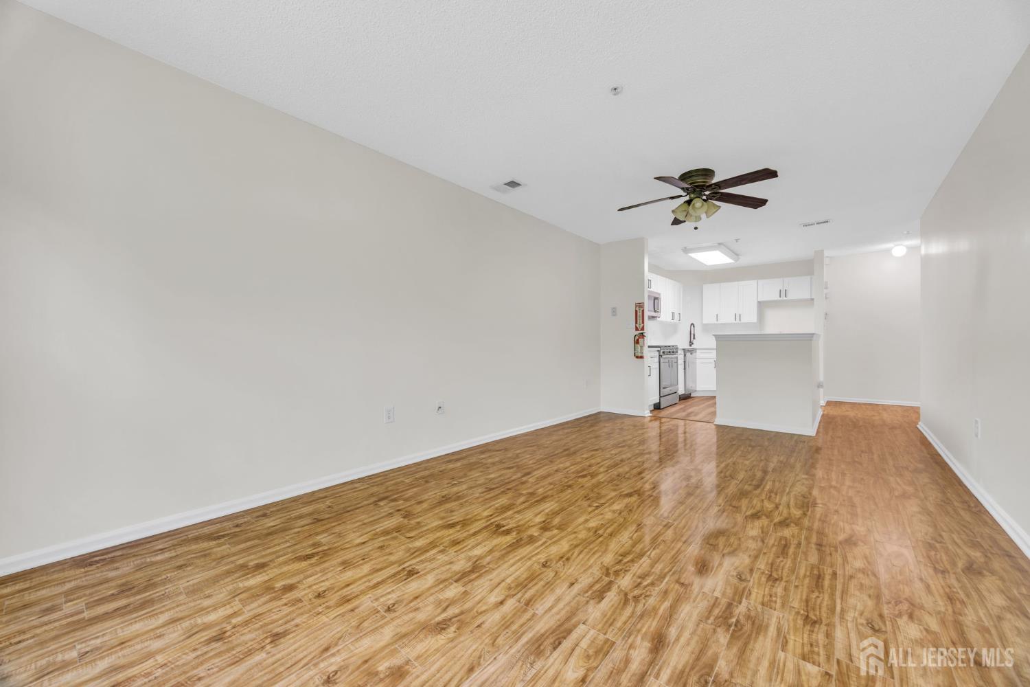 273 Prestwick Way, Unit 273 Edison, NJ 08820 - Photo 6 of 22