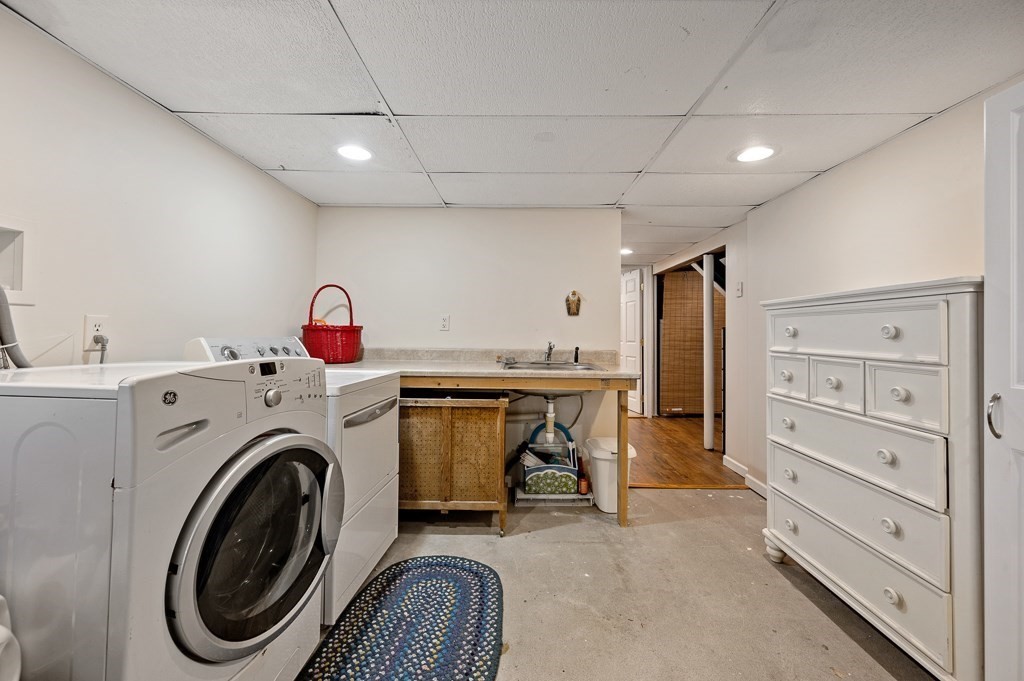 6 Blueberry Lane Rutland, MA 01543 - Photo 27 of 36