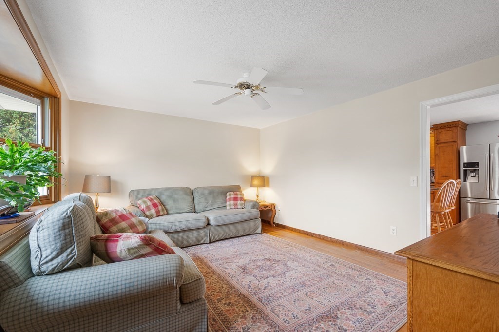 6 Blueberry Lane Rutland, MA 01543 - Photo 8 of 36