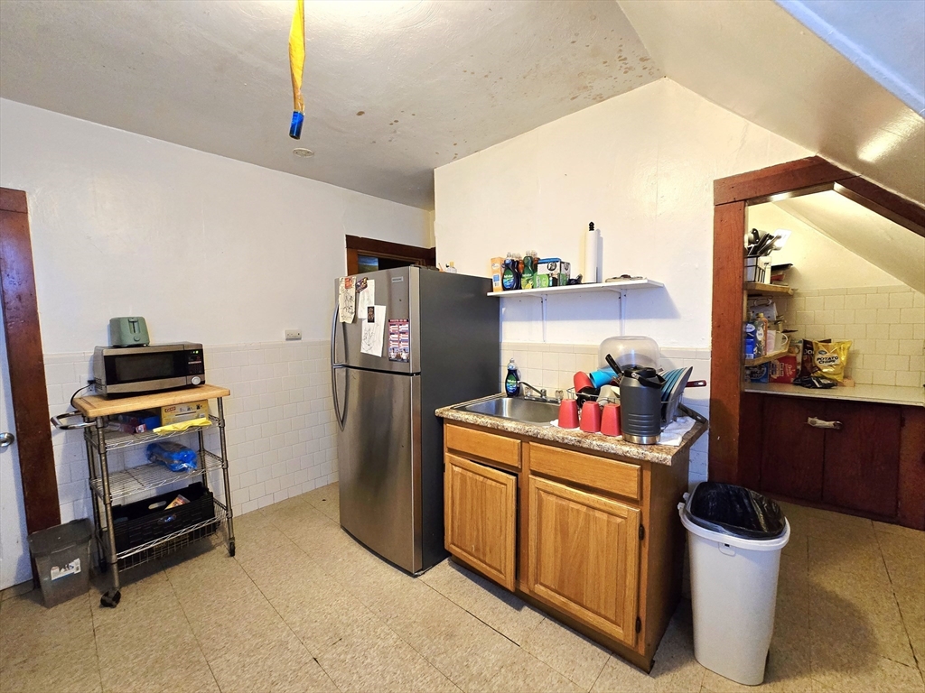 29 Cambridge Street Worcester, MA 01603 - Photo 15 of 38