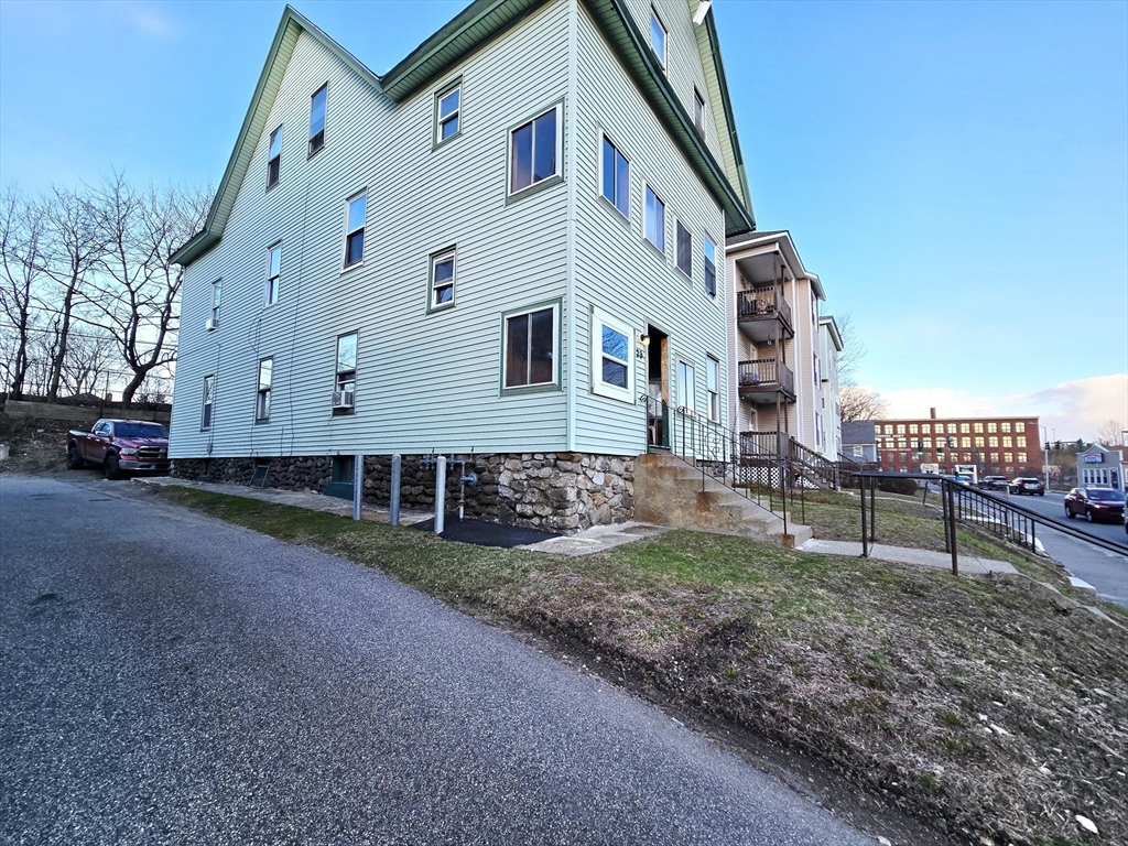 29 Cambridge Street Worcester, MA 01603 - Photo 26 of 38