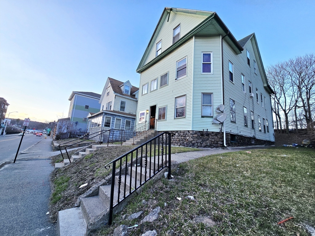 29 Cambridge Street Worcester, MA 01603 - Photo 28 of 38
