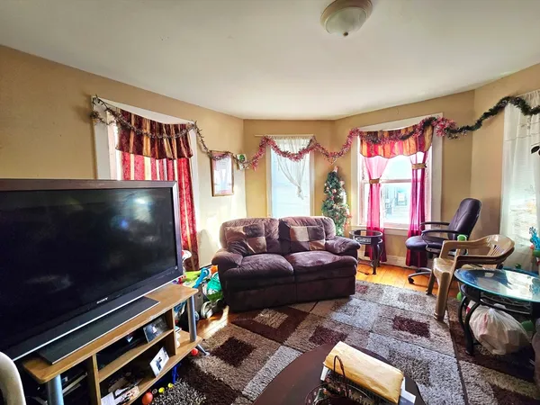$649,000 | 29 Cambridge Street, Worcester, MA 01603