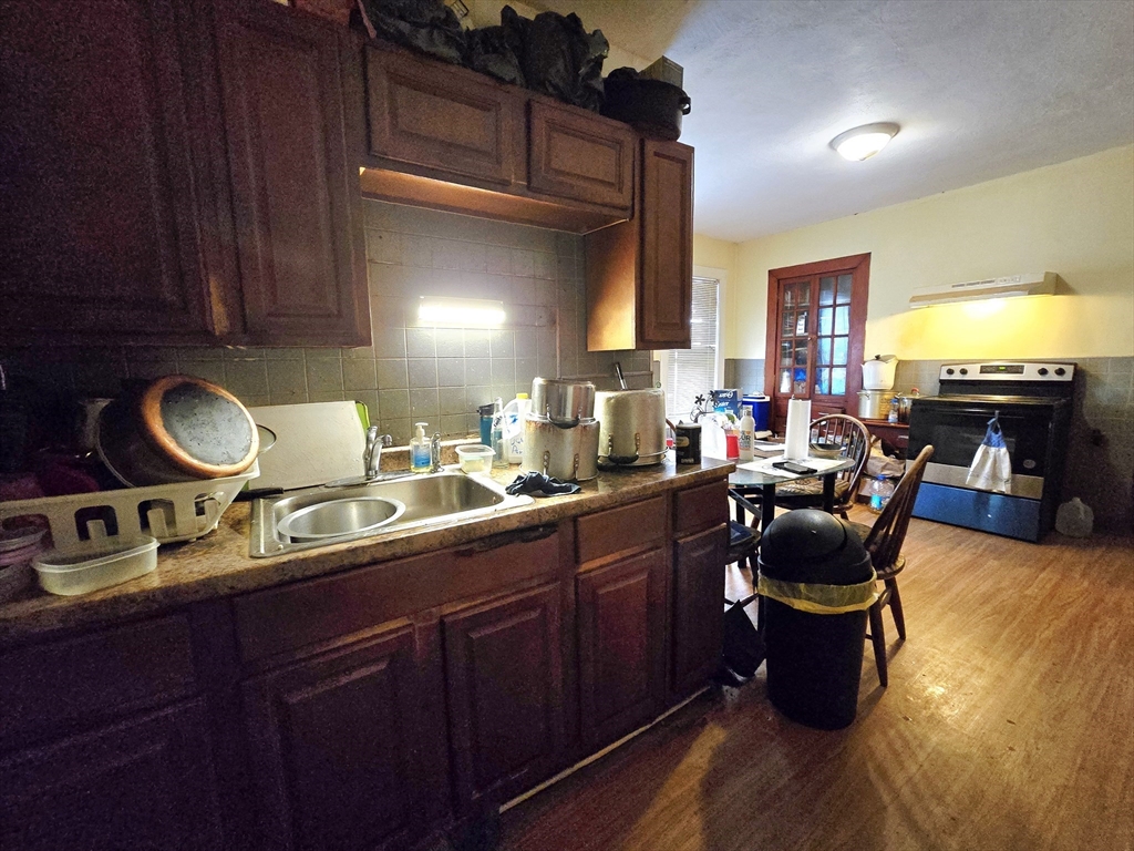 29 Cambridge Street Worcester, MA 01603 - Photo 8 of 38