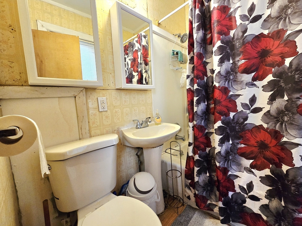29 Cambridge Street Worcester, MA 01603 - Photo 10 of 38