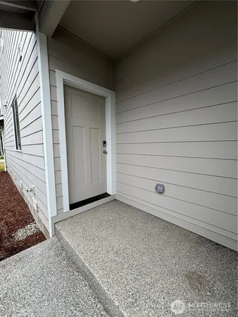$1,300 | 5941 Great Gln Road Southwest, Unit B, Port Orchard, WA 98367