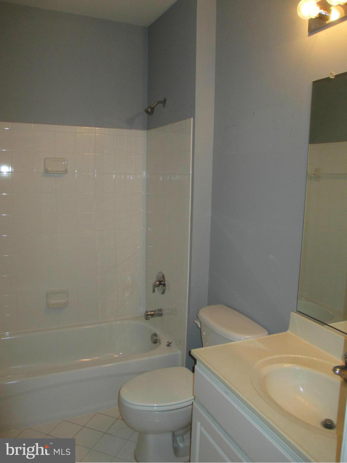 5111 Hugunin Way Perry Hall, MD 21128 - Photo 17 of 30 Hallway Full Bath