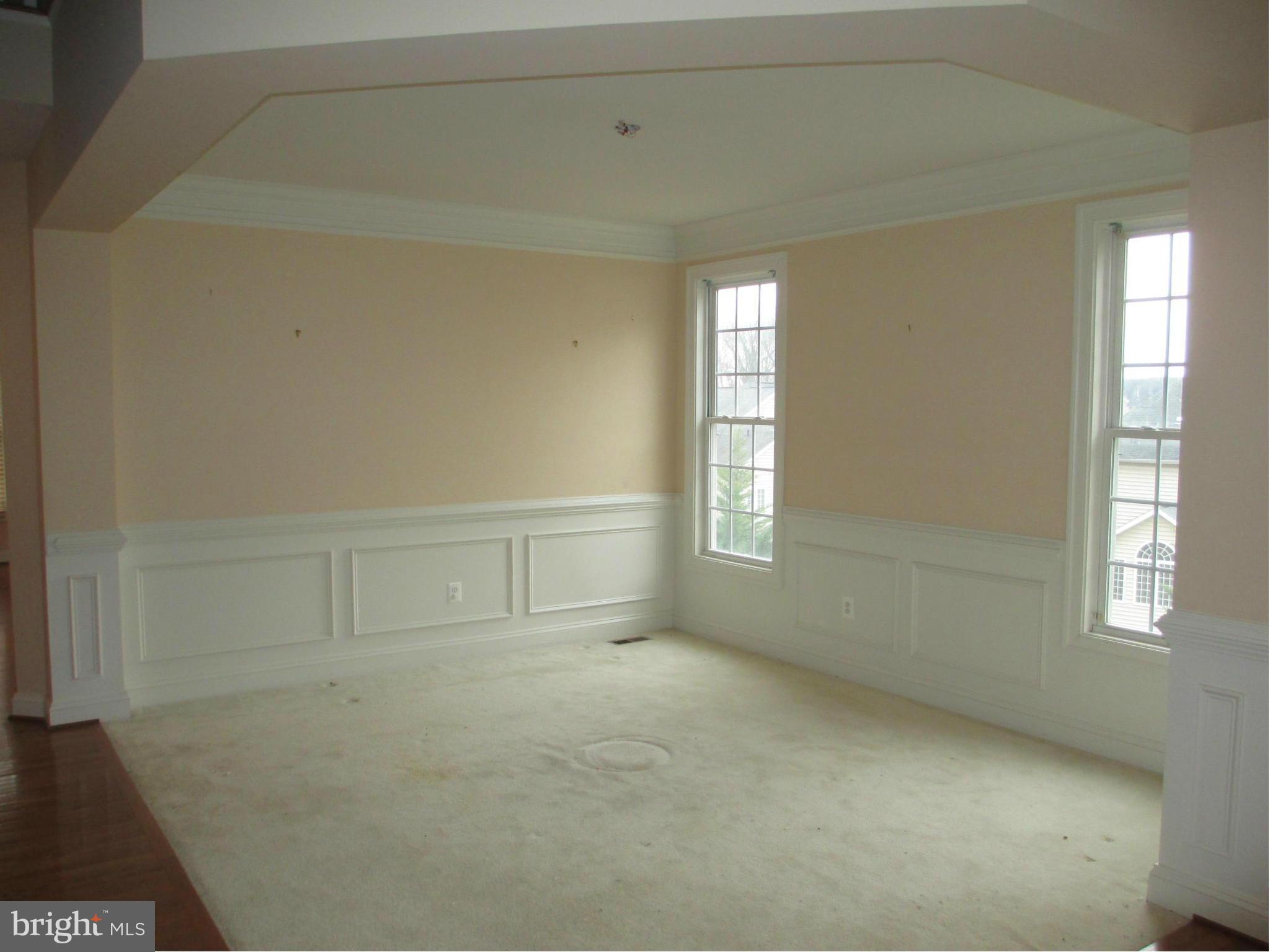 5111 Hugunin Way Perry Hall, MD 21128 - Photo 5 of 30 Dining Room w/Crown