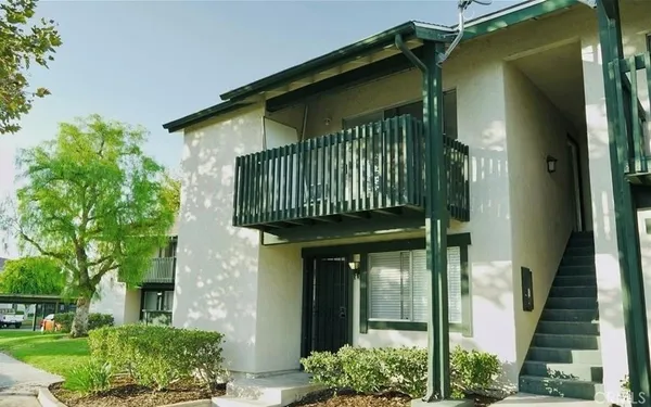 $2,190 | 23232 Orange Avenue, Unit 2, Lake Forest, CA 92630