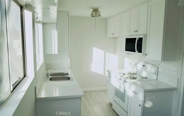 $2,190 | 23232 Orange Avenue, Unit 2, Lake Forest, CA 92630