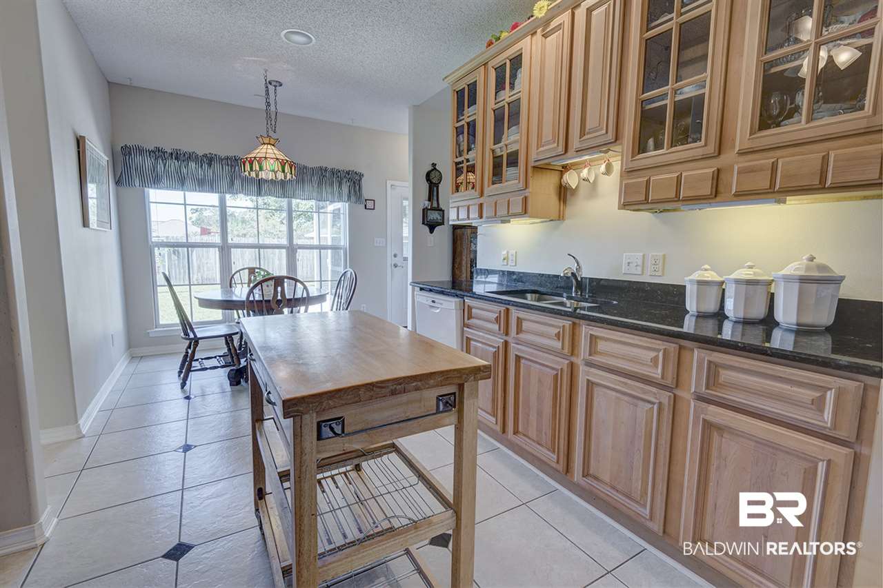 22195 Buck Road Robertsdale, AL 36567 - Photo 22 of 36 Kitchen