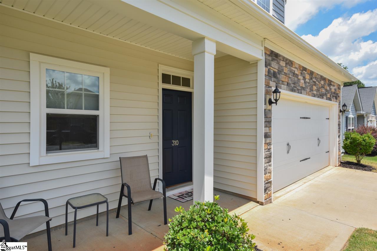 310 Rivers Edge Circle Simpsonville, SC 29680 - Photo 4 of 27