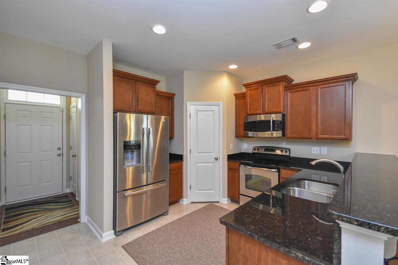 310 Rivers Edge Circle Simpsonville, SC 29680 - Photo 5 of 27