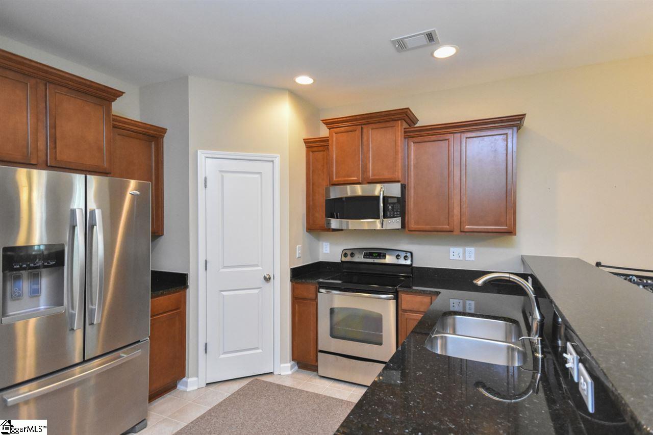310 Rivers Edge Circle Simpsonville, SC 29680 - Photo 7 of 27