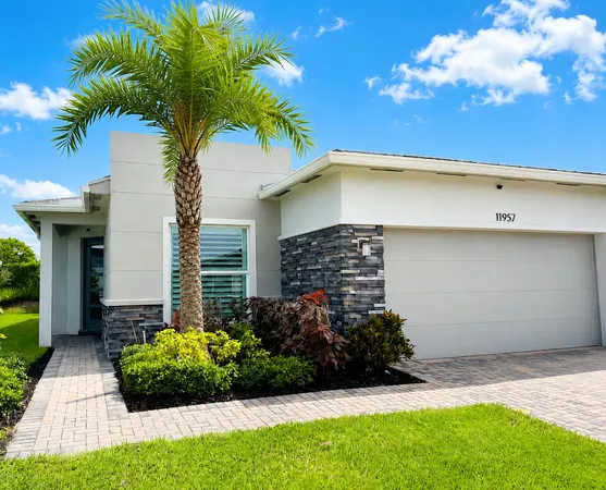 $419,990 | 11957 Southwest Lyra Dr., Port St. Lucie, FL 34987