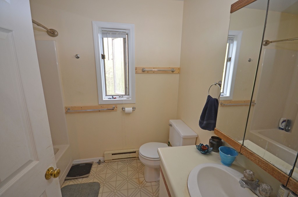 87-a Depot Road Leverett, MA 01054 - Photo 14 of 18