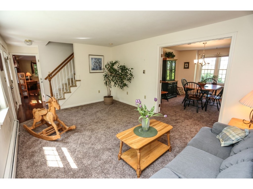 391 Island Pond Road Derry, NH 03038 - Photo 14 of 25