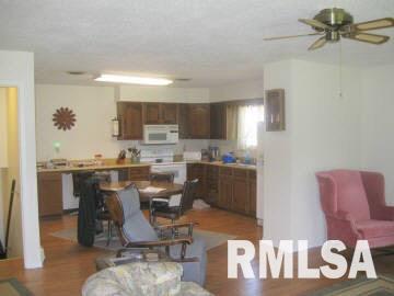 20216 Corinth Road Pittsburg, IL 62974 - Photo 9 of 11 Gallery Image 9