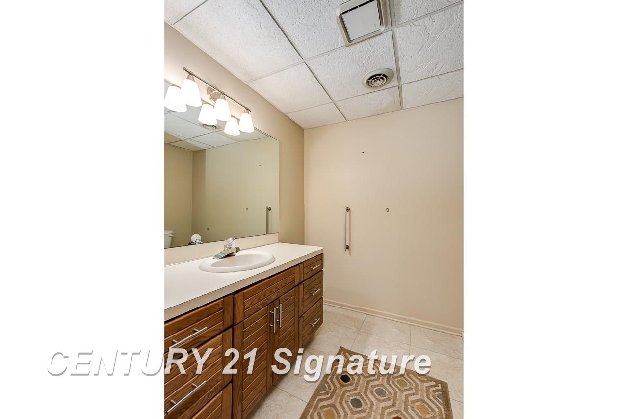 7526 East River Road Flushing, MI 48433 - Photo 40 of 41
