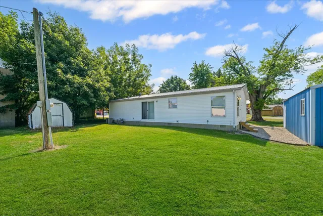 $100,000 | 101 Railroad Street, Sidell, IL 61876