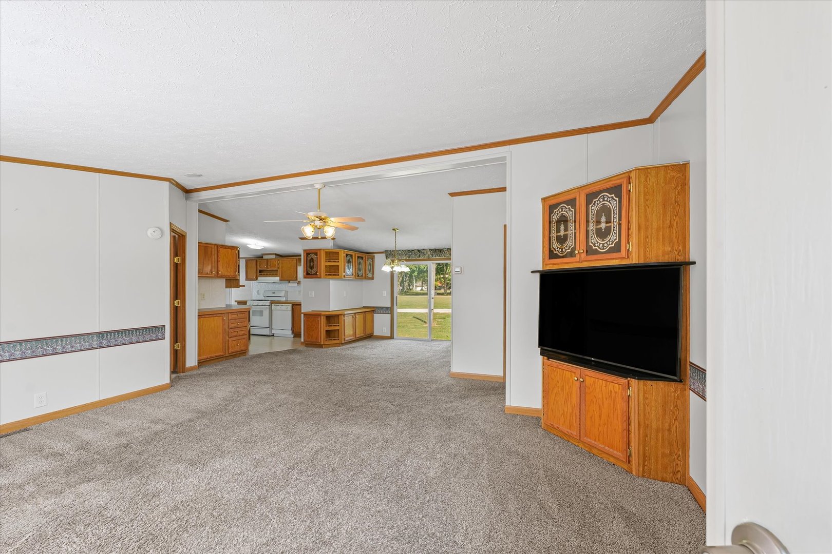 101 Railroad Street Sidell, IL 61876 - Photo 6 of 31