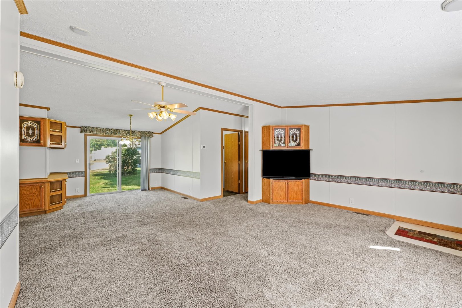 101 Railroad Street Sidell, IL 61876 - Photo 7 of 31