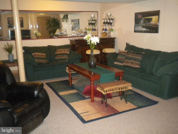 4 Rider Mill Court Owings Mills, MD 21117 - Photo 2 of 30 Family Room