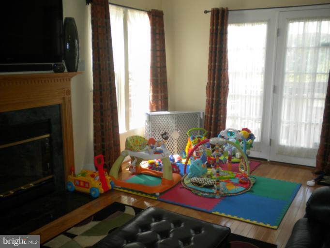 4 Rider Mill Court Owings Mills, MD 21117 - Photo 11 of 30 Family Room