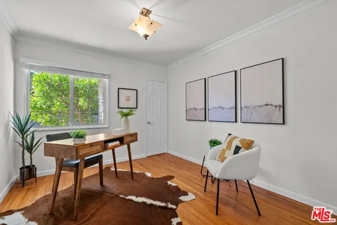 $1,359,000 | 6131 Lockhurst Drive, Woodland Hills, CA 91367