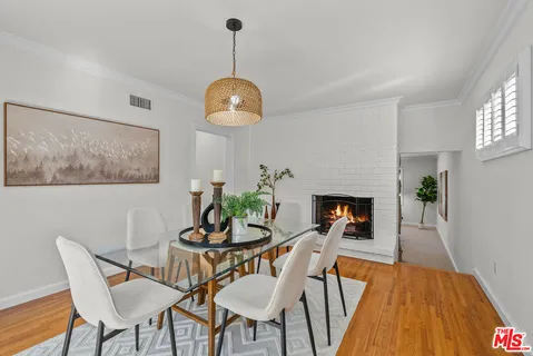 $1,359,000 | 6131 Lockhurst Drive, Woodland Hills, CA 91367