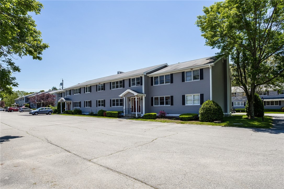 447 Stafford Road, Unit E2 Tiverton, RI 02878 - Photo 3 of 16 Gallery Image 3